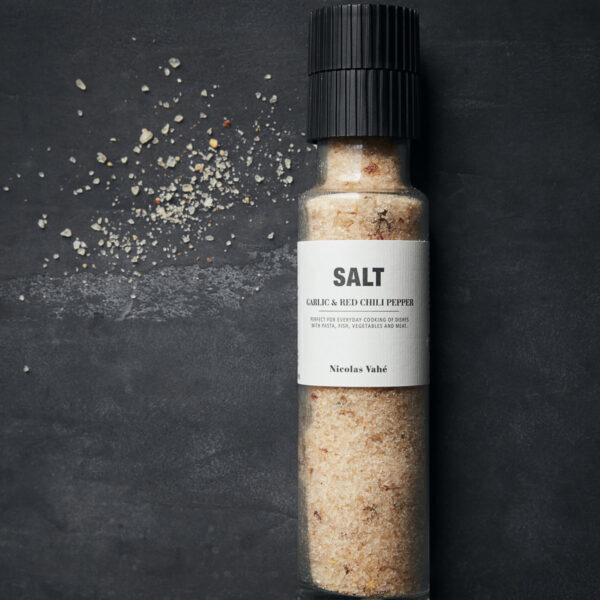 Salt med hvitløk og paprika